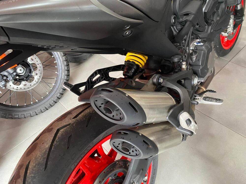 Ducati Monster 937 + (2021 - 25) (5)