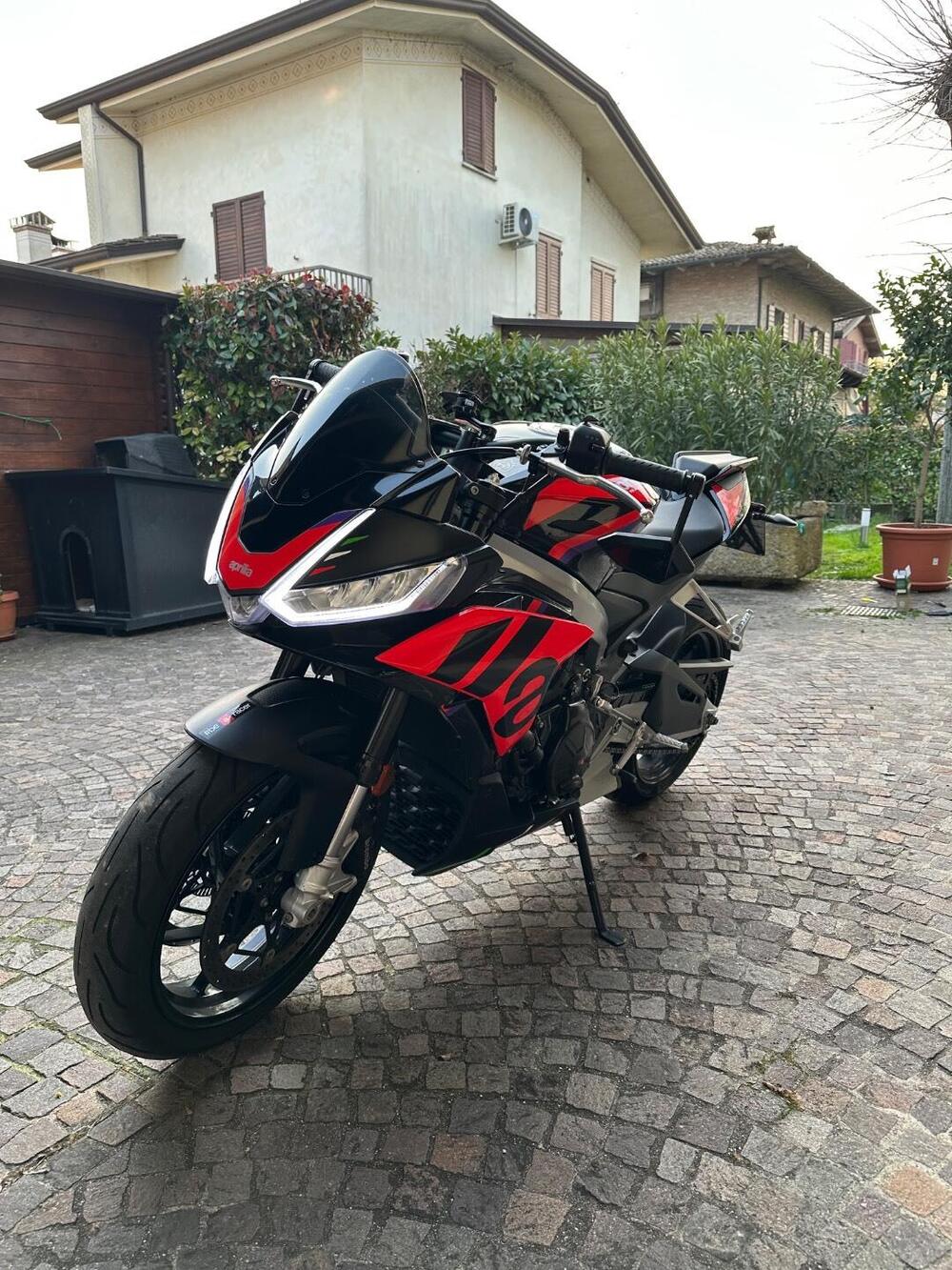 Aprilia Tuono 660 Factory (2022 - 24) (4)