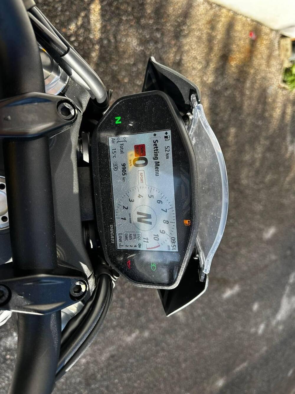 Ducati Monster 937 + (2021 - 25) (3)