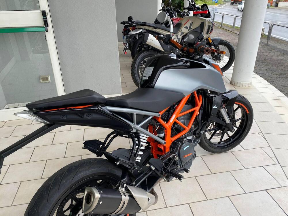 KTM 125 Duke (2021 - 23) (4)