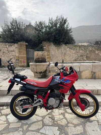 Honda Nx Dominator 650 d'epoca