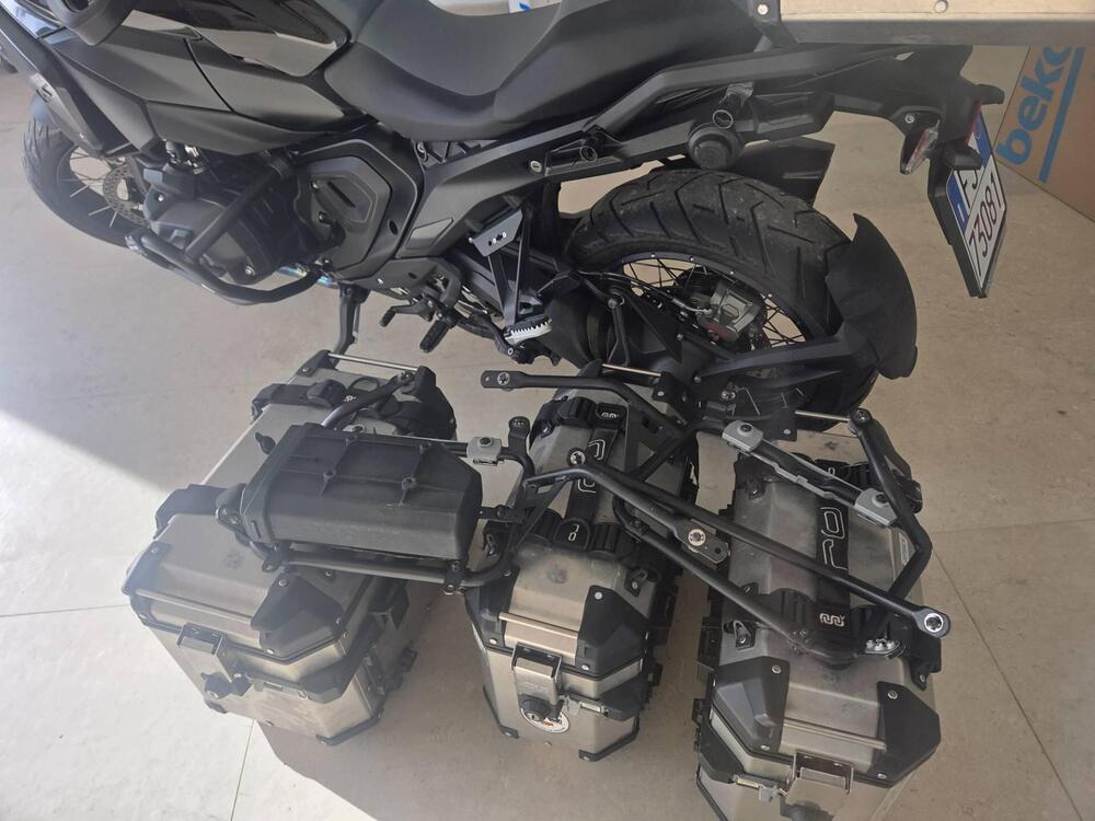 Bmw R 1300 GS Triple Black (2023 - 26) (4)