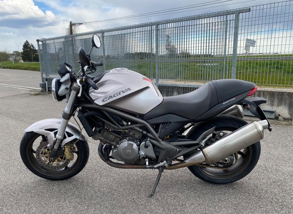 Cagiva Raptor 1000 (2000 - 05) (2)