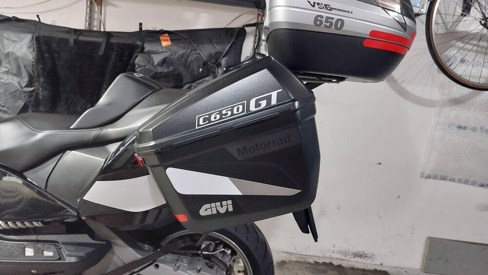 Valigie top case telaietti bmw c650gt Givi (5)