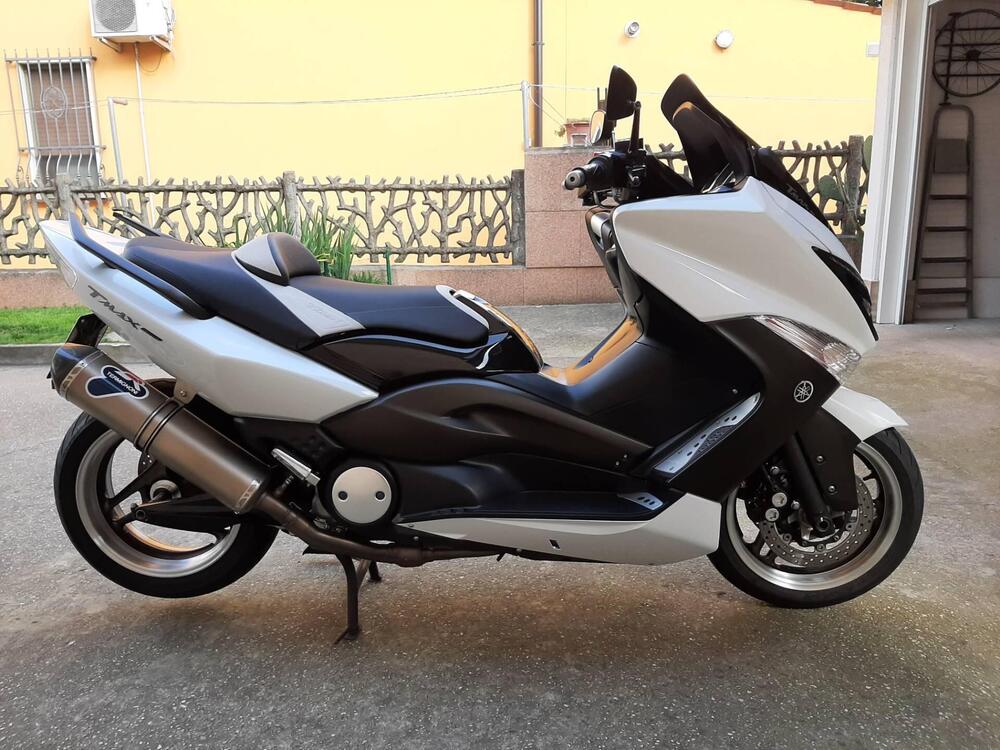 Yamaha T-Max 500 White Max (2010 - 11) (3)