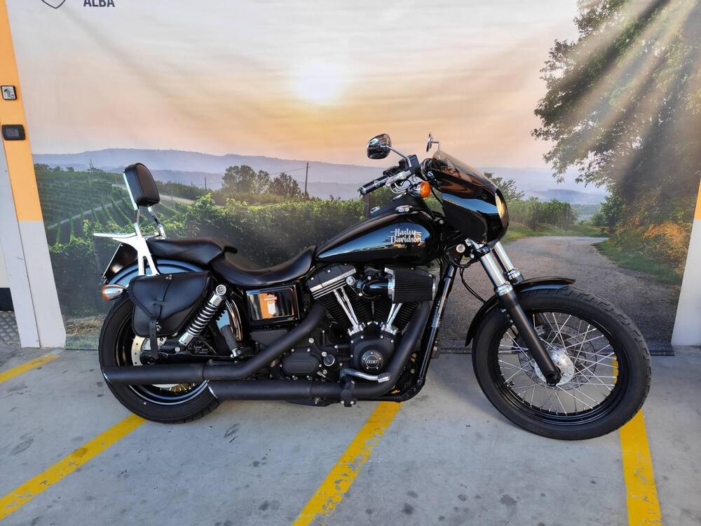 Harley-Davidson 1690 Street Bob Special (2015 - 16) - FXDB