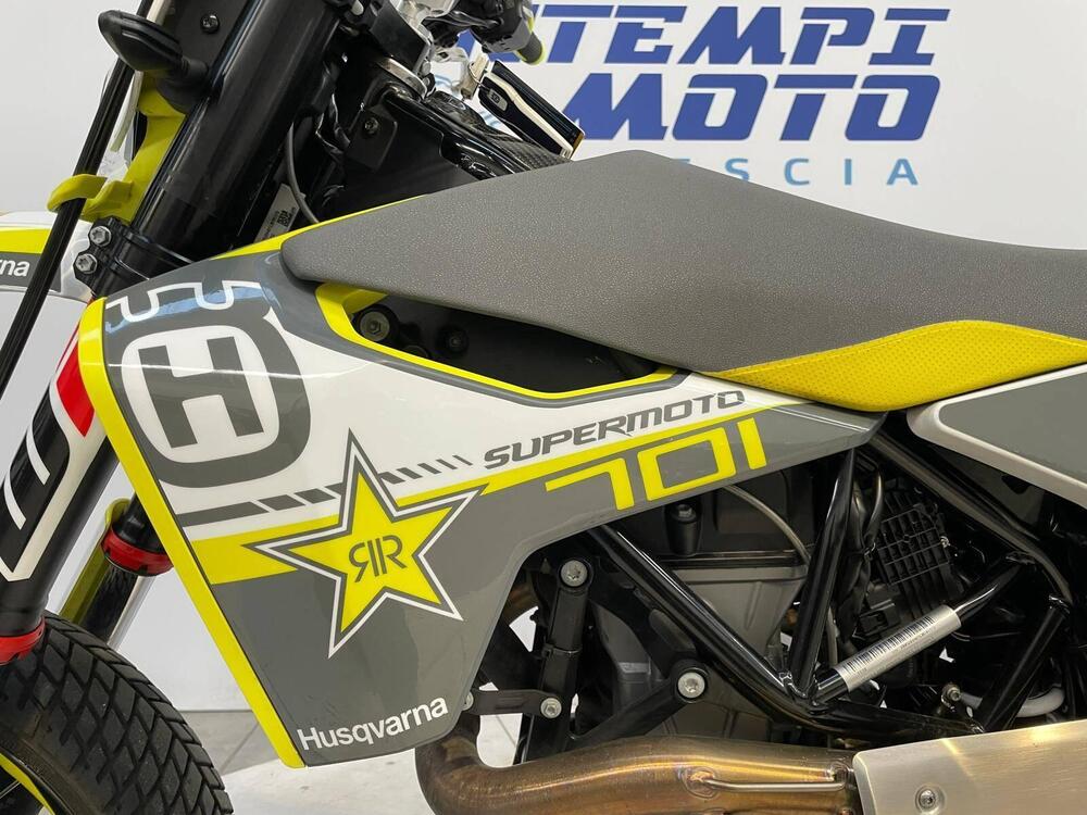 Husqvarna 701 Supermoto (2020) (7)