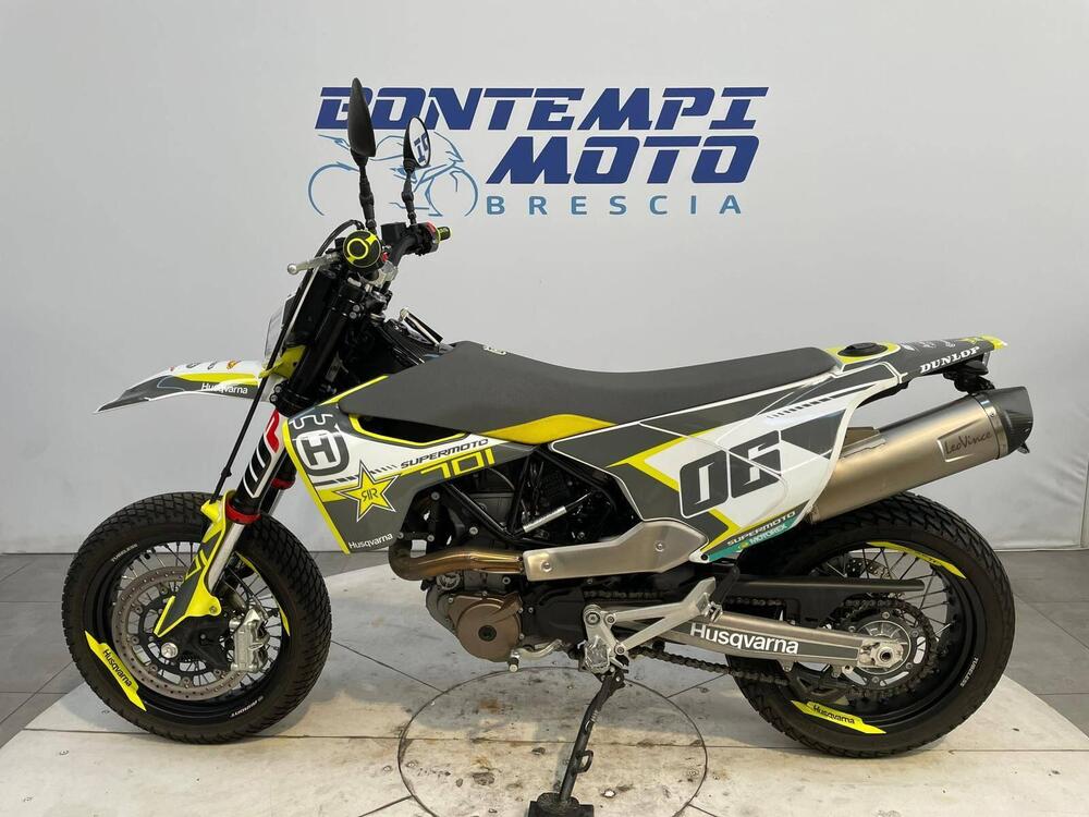 Husqvarna 701 Supermoto (2020) (8)