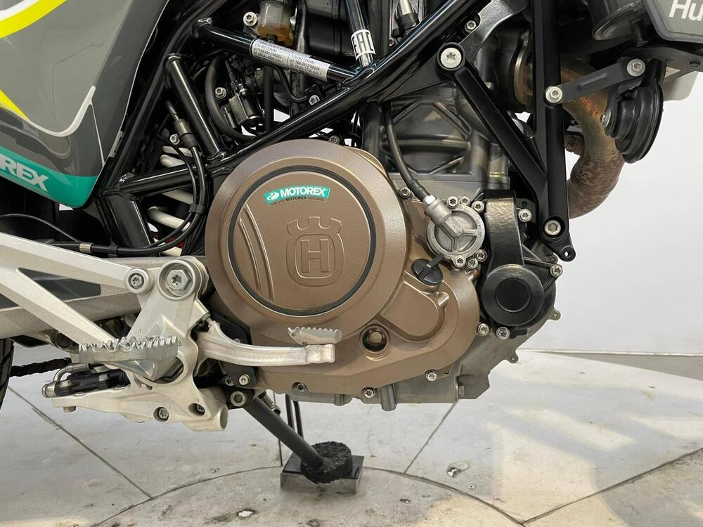 Husqvarna 701 Supermoto (2020) (16)