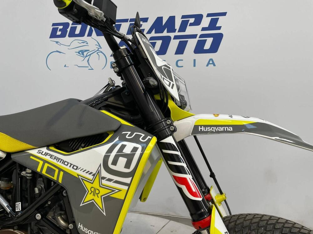 Husqvarna 701 Supermoto (2020) (17)