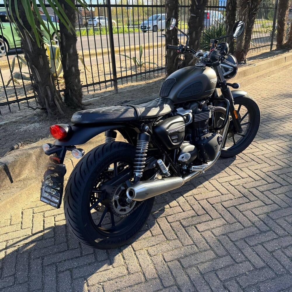 Triumph Speed Twin 900 (2023 - 24) (4)