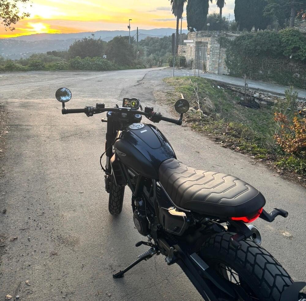 Ducati Scrambler 800 Nightshift (2023 - 24) (4)