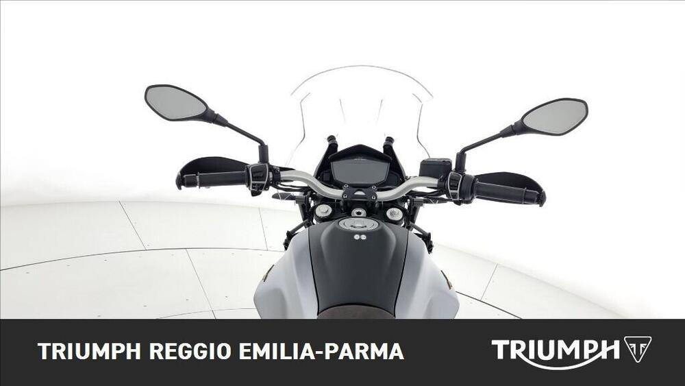 Moto Guzzi V85 TT Centenario (2021 - 22) (15)