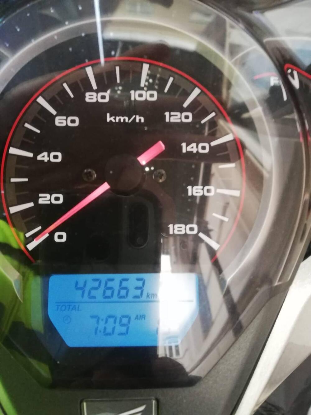 Honda SH 300 i ABS (2016 - 20) (4)