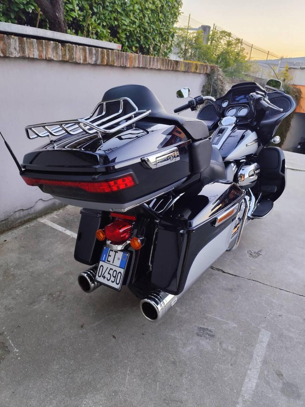 Harley-Davidson 114 Road Glide Limited (2020) - FLTRK (5)