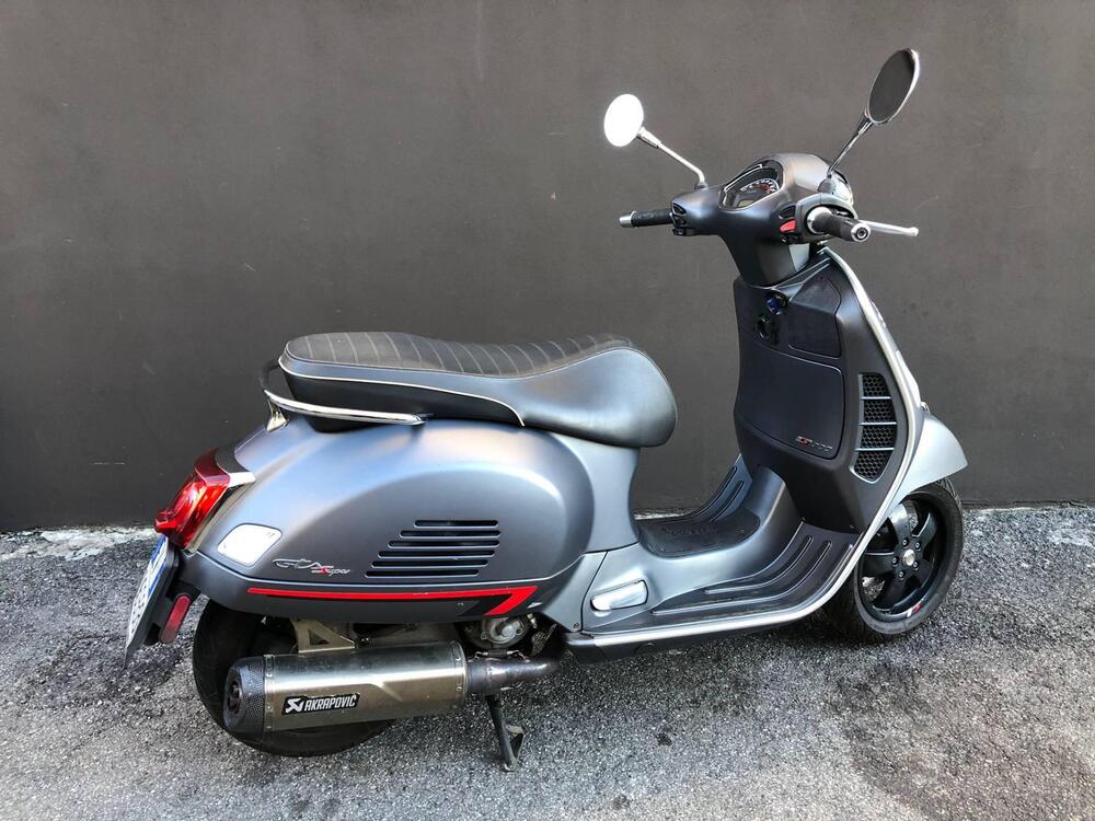 Vespa GTS 300 Super Hpe (2018 - 19) (2)