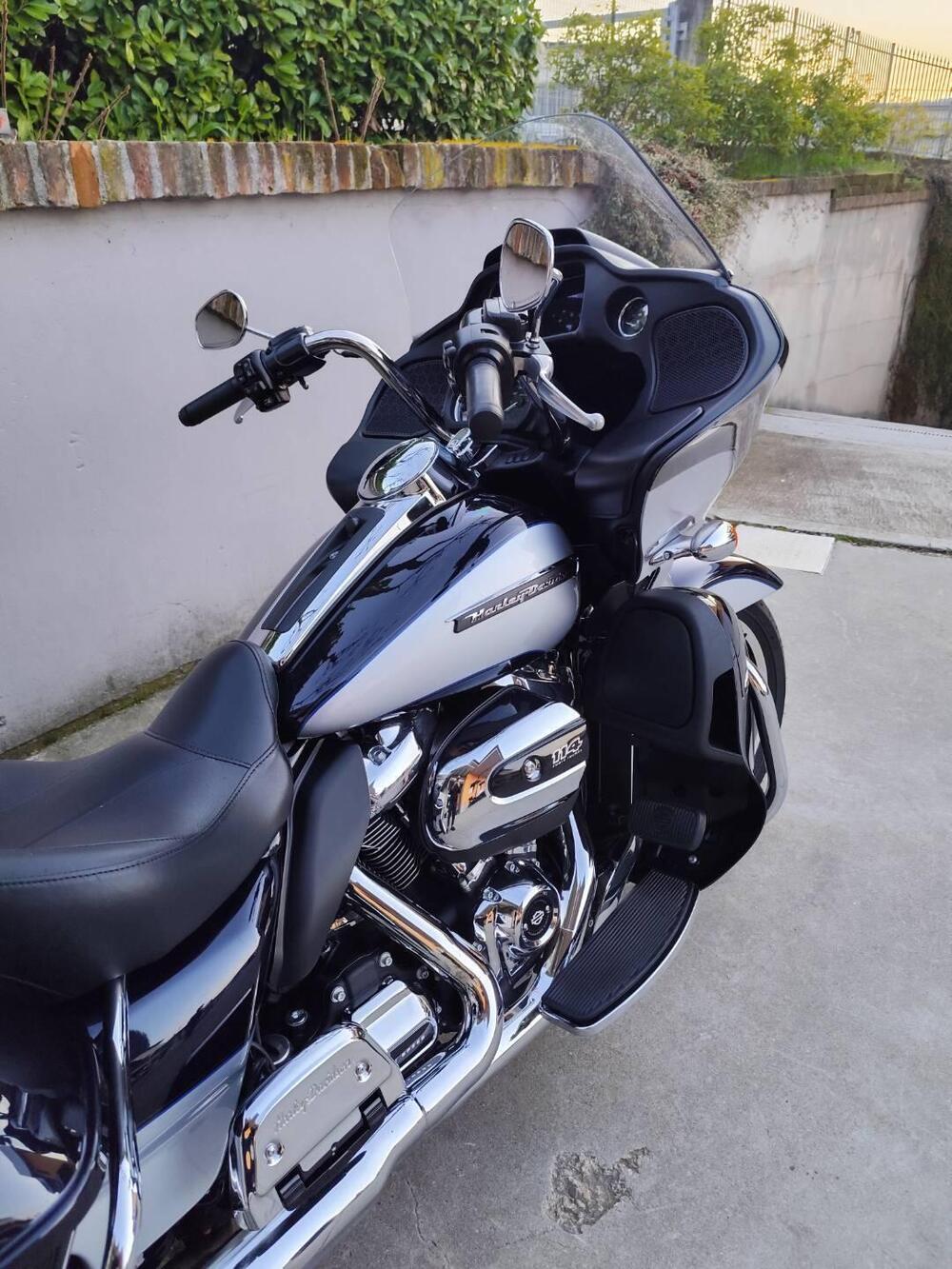 Harley-Davidson 114 Road Glide Limited (2020) - FLTRK (6)