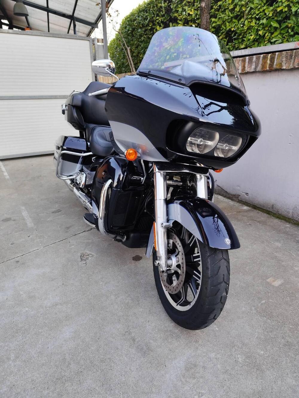 Harley-Davidson 114 Road Glide Limited (2020) - FLTRK (7)