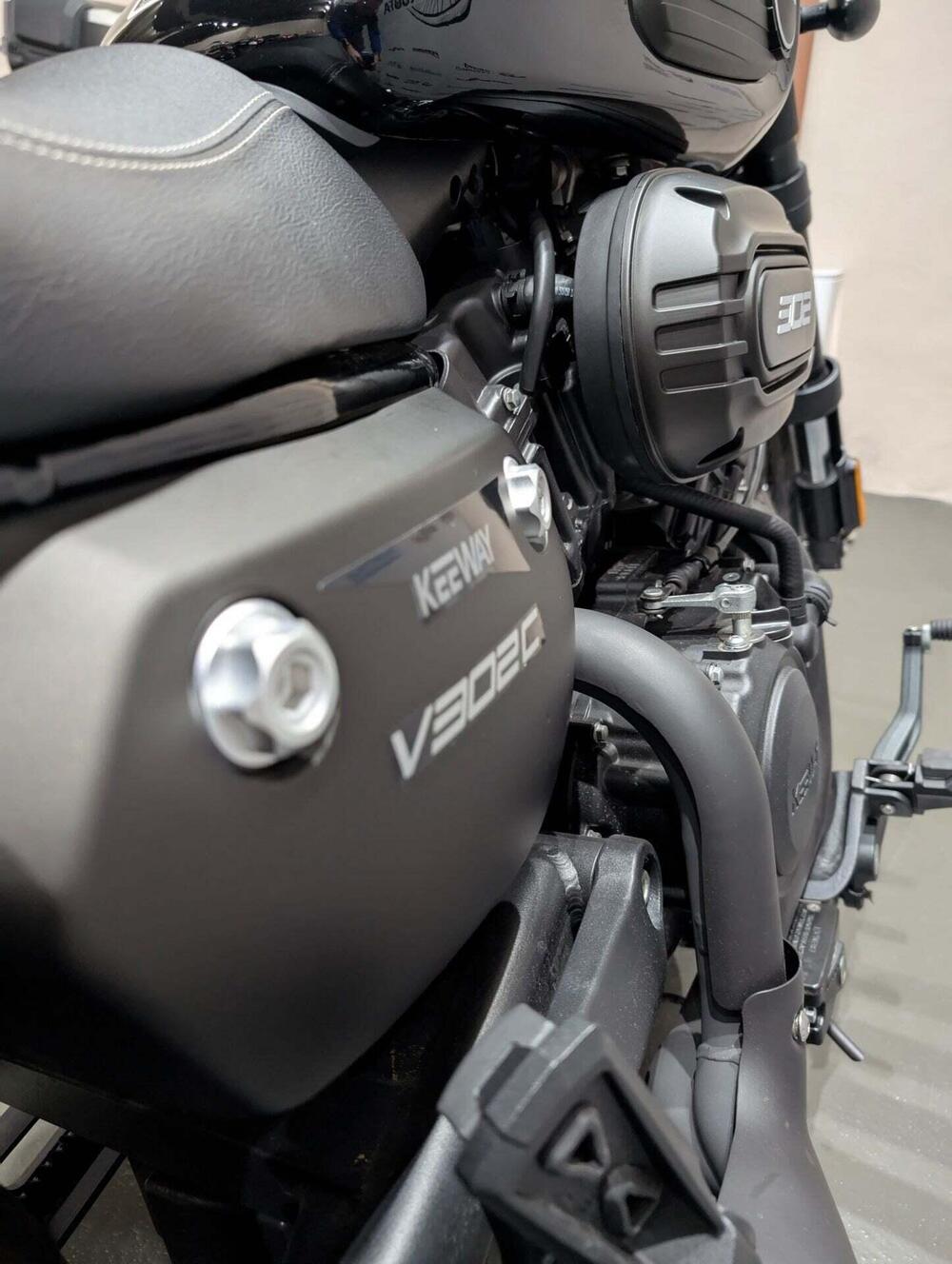 Keeway Motor V302 C (2022 - 26) (6)