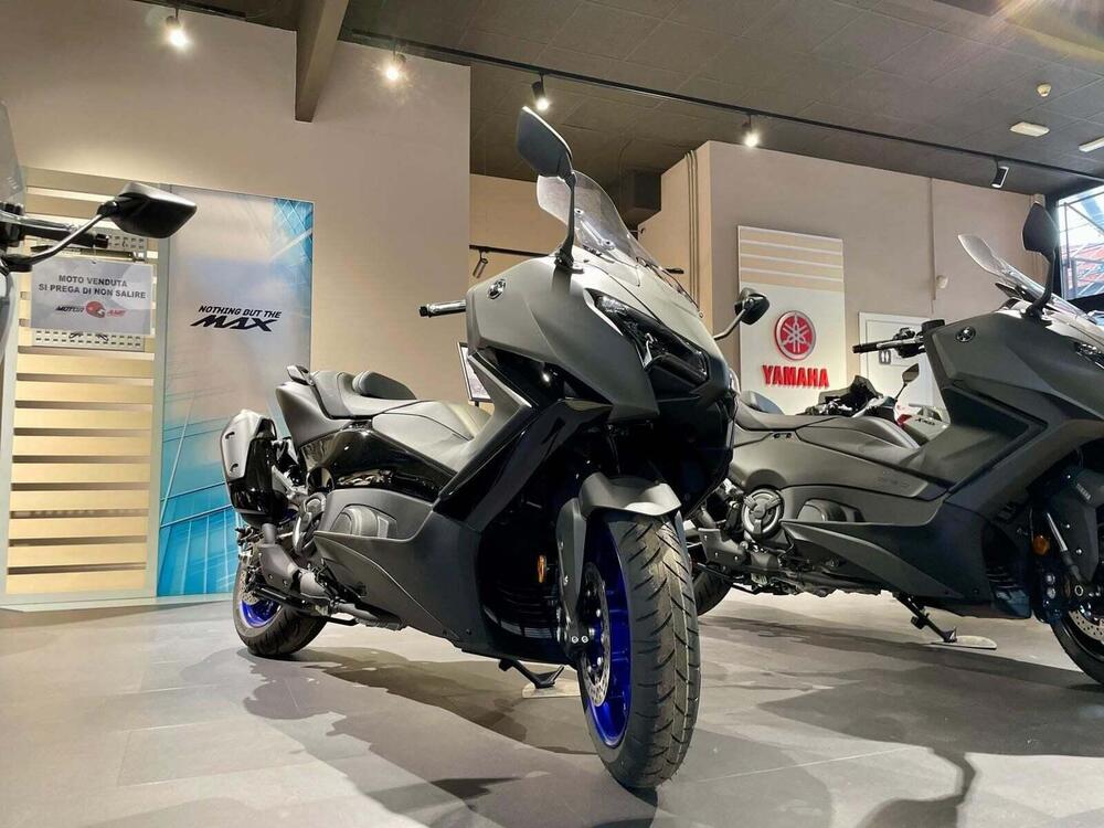 Yamaha T-Max 560 (2025 - 26) (2)
