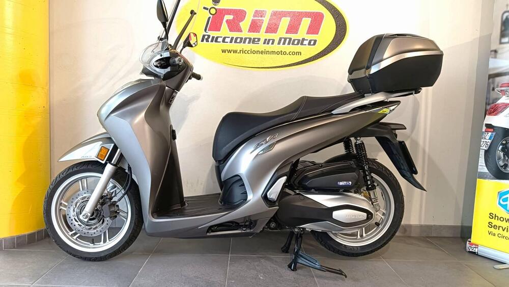 Honda SH 350 (2021 - 24) (4)