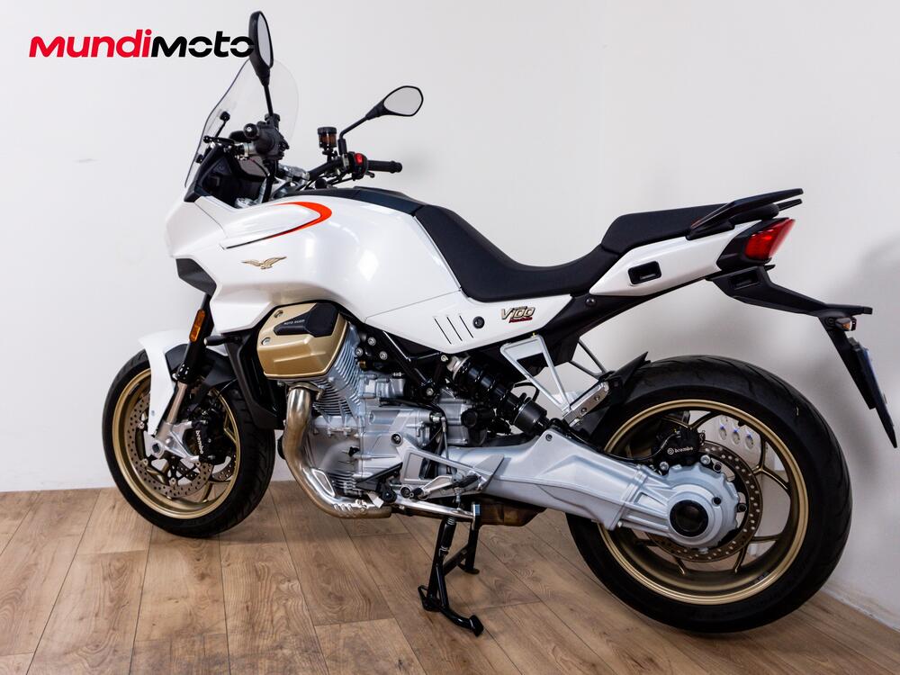 Moto Guzzi V100 Mandello (2022 - 24) (7)