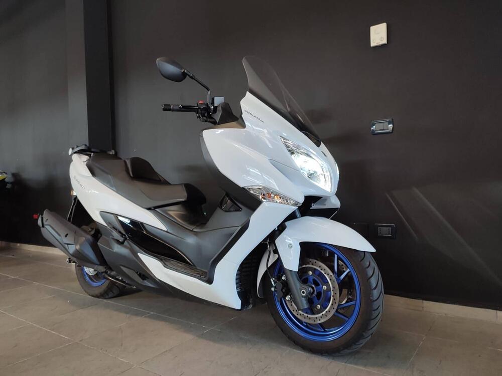 Suzuki Burgman AN 400 (2017 - 20) (4)