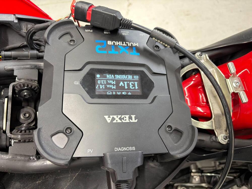 Ducati Streetfighter V2 (2022 - 24) (13)