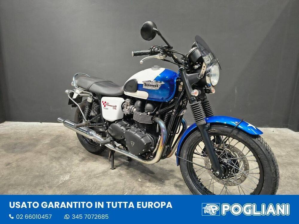 Triumph Bonneville T214 (2015) (2)