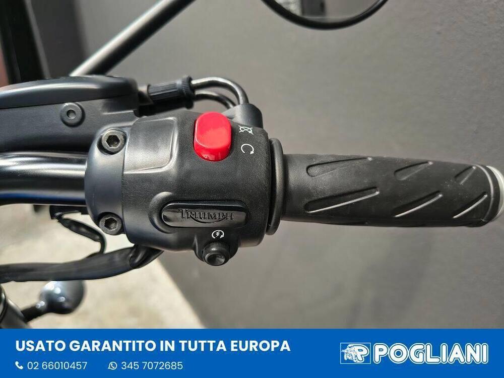 Triumph Bonneville T214 (2015) (8)