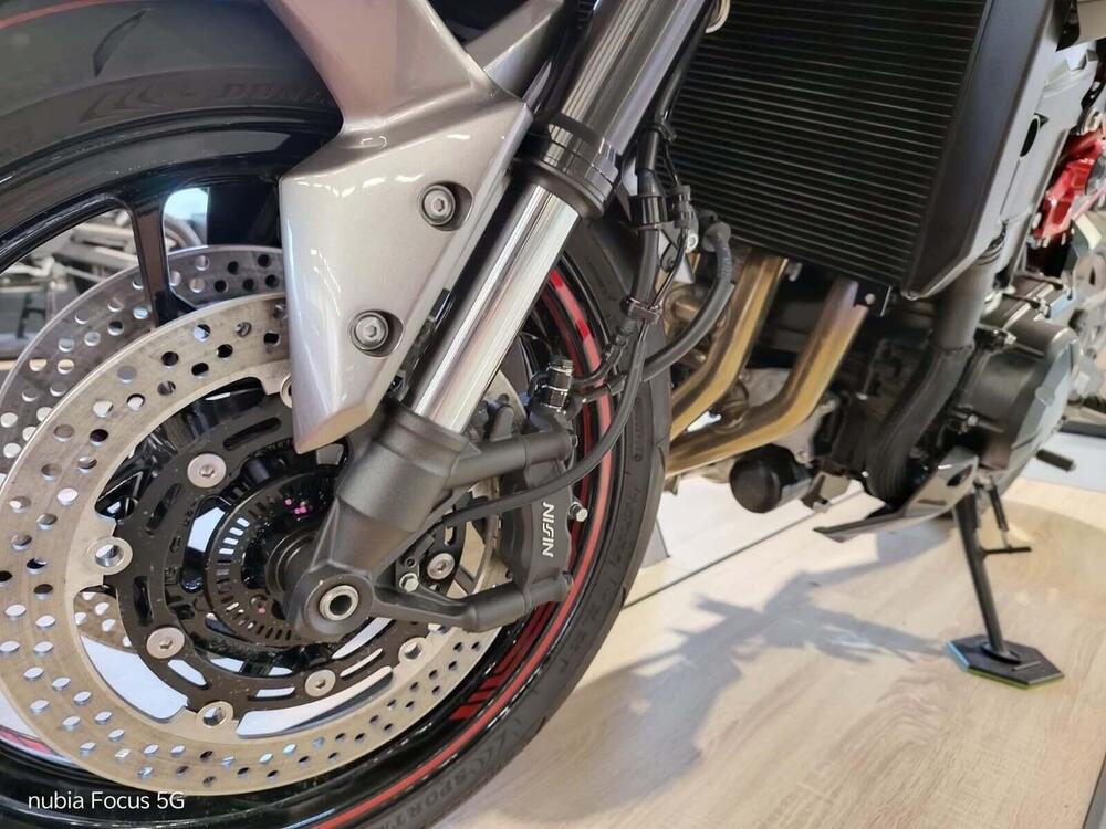 Kawasaki Z 900 (2025 - 26) (5)