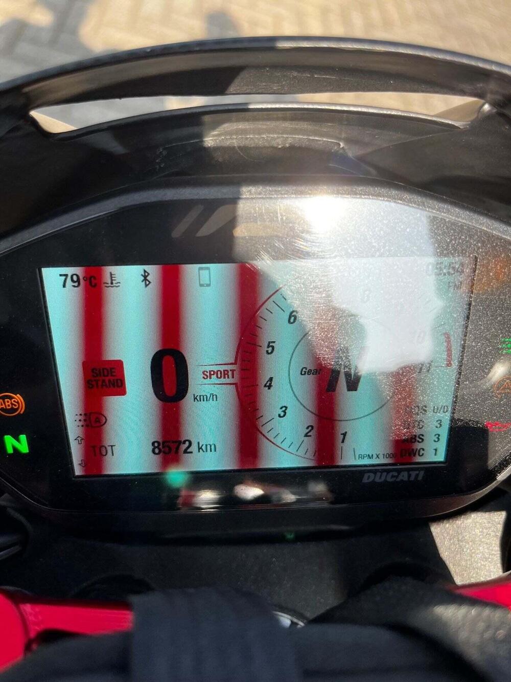 Ducati Hypermotard 950 RVE (2022 - 25) (5)