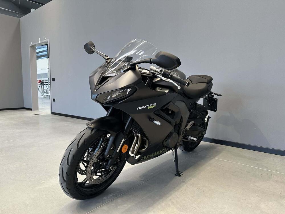 Triumph Daytona 660 (2024 - 26) (7)