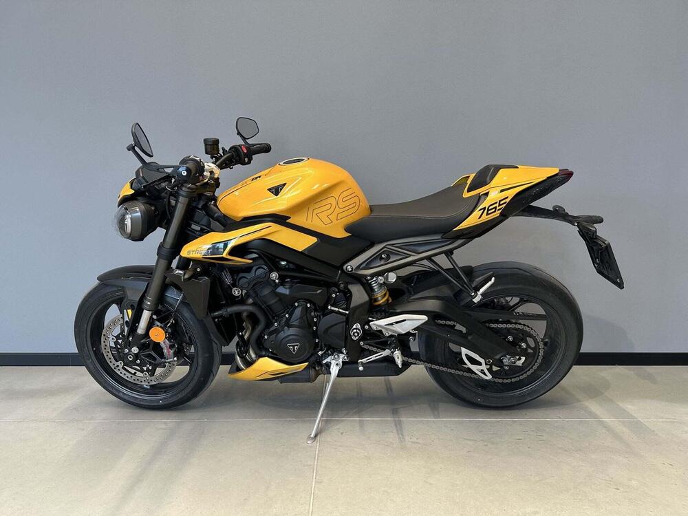Triumph Street Triple 765 Moto2 (2026) (8)