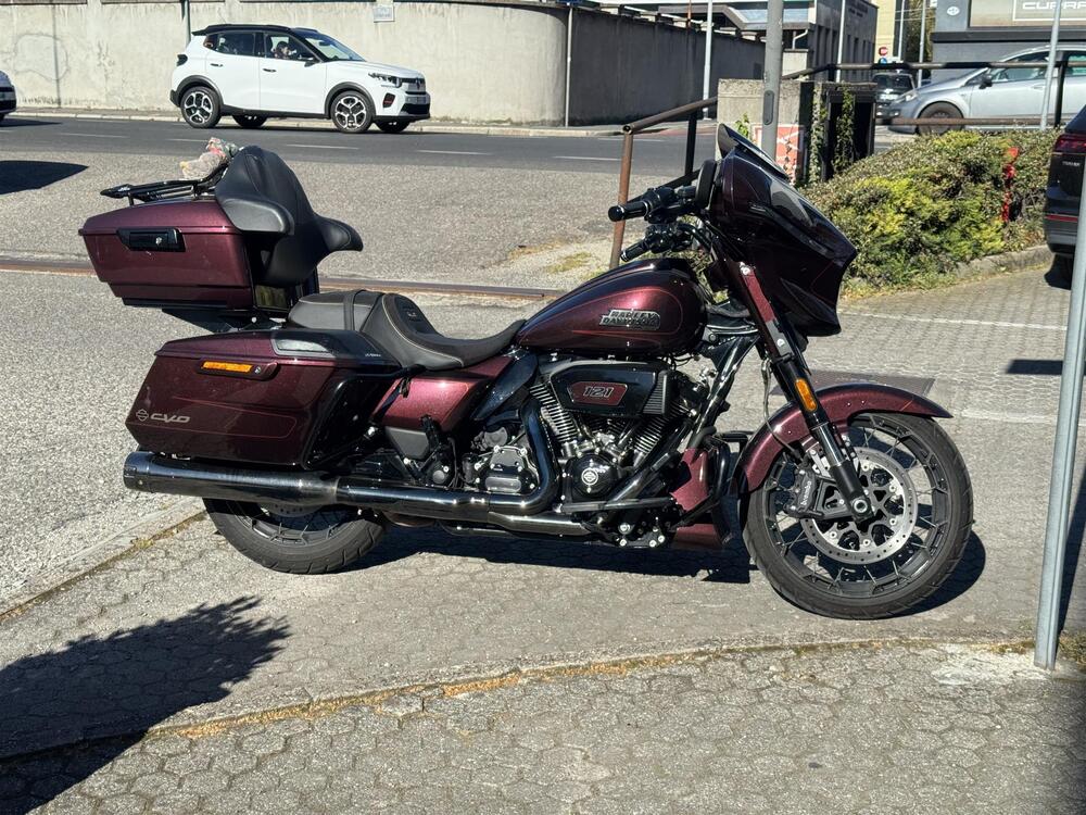 Harley-Davidson CVO Street Glide (2024)