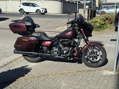 Harley-Davidson CVO Street Glide (2024) usata