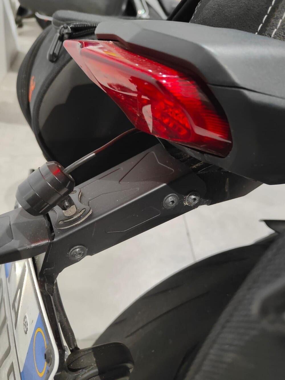 Yamaha MT-10 (2022 - 26) (7)