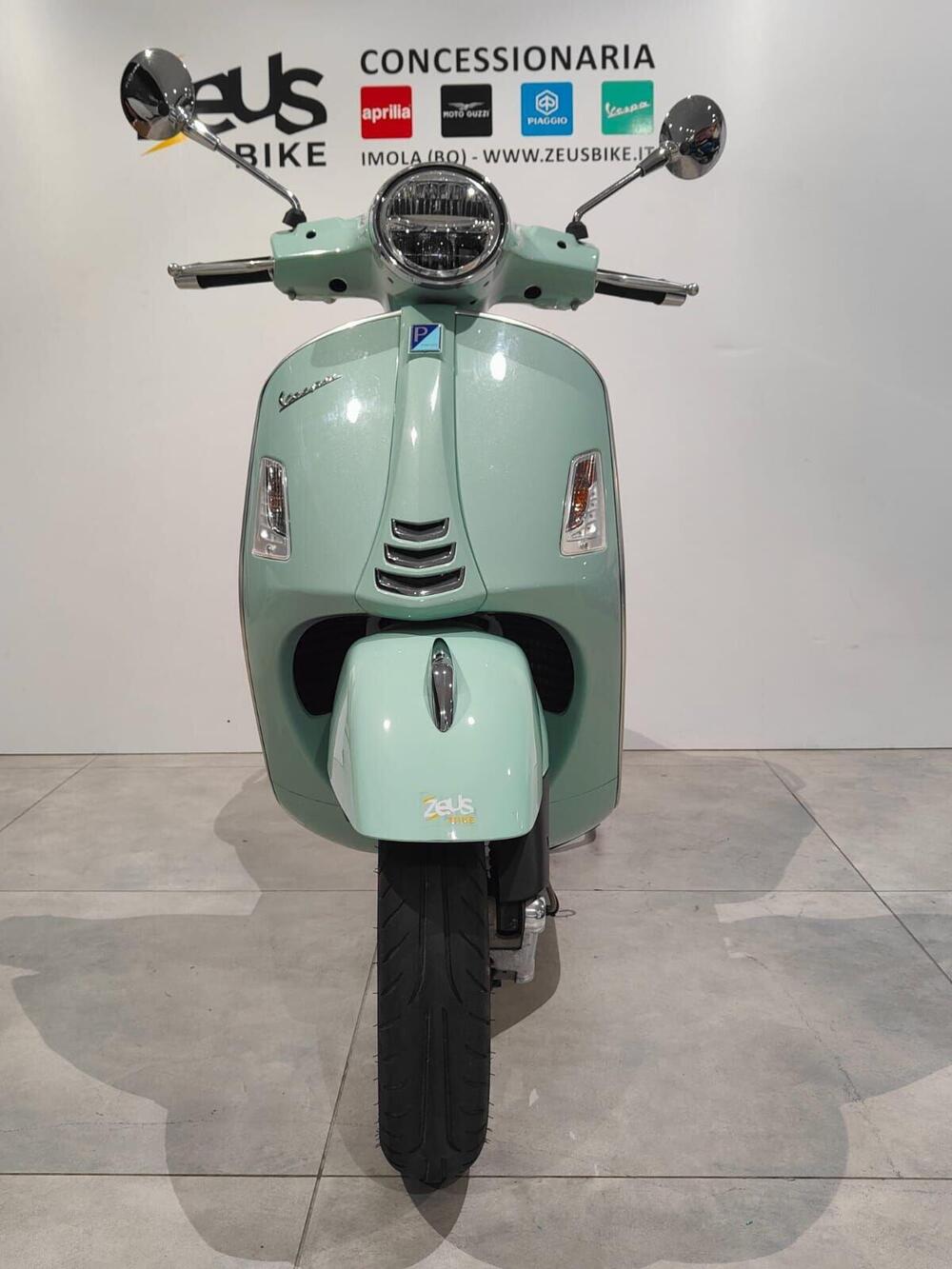 Vespa GTS 300 Hpe (2019) (5)