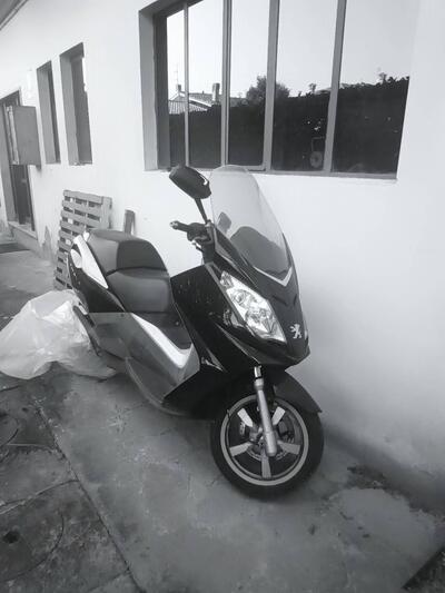 Peugeot Satelis 250 (2006 - 13) usata