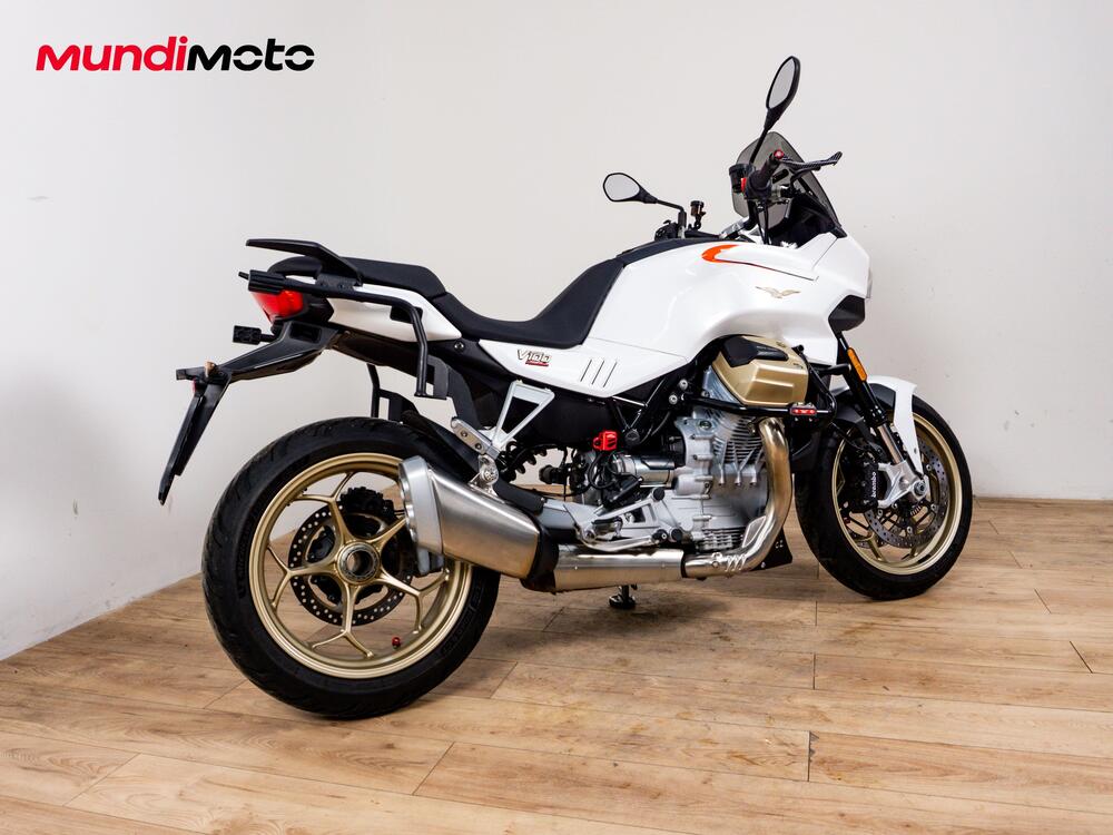 Moto Guzzi V100 Mandello (2022 - 24) (3)