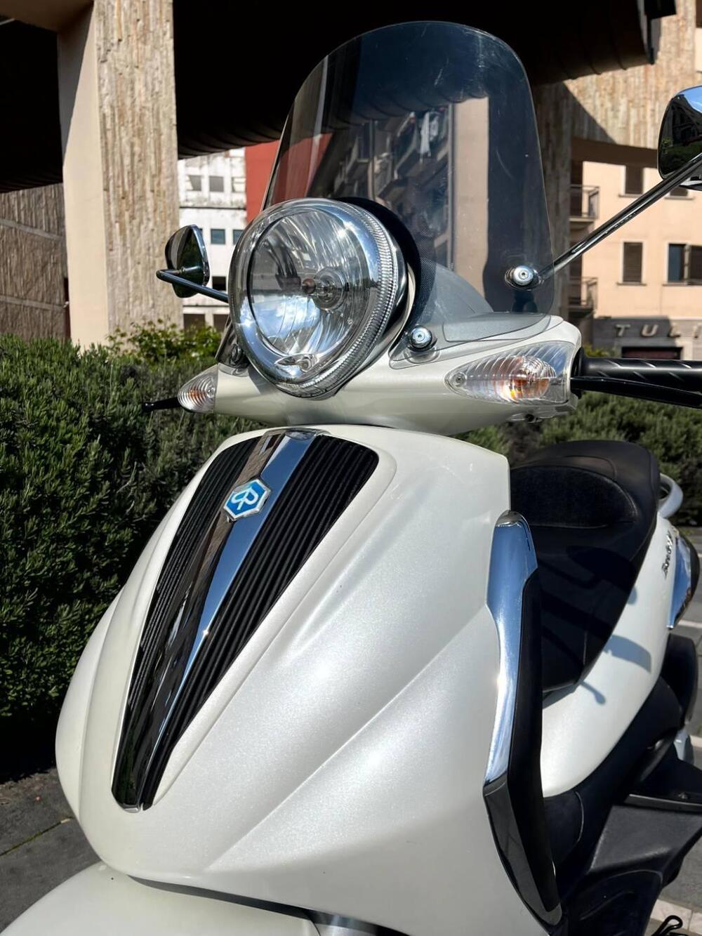 Piaggio Beverly 300 i.e. (2010 - 16) (8)