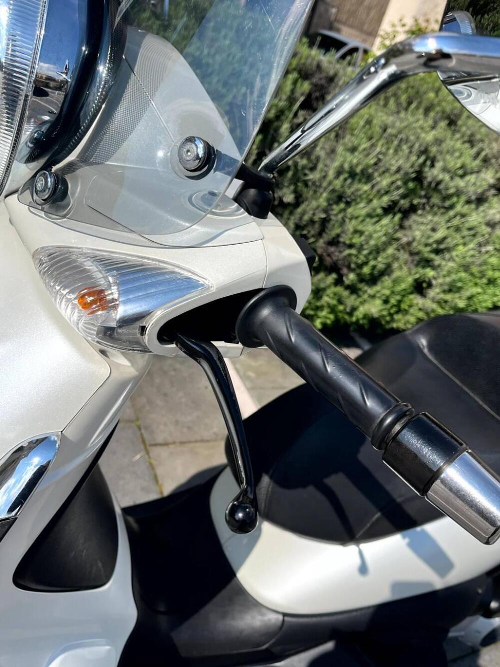 Piaggio Beverly 300 i.e. (2010 - 16) (10)