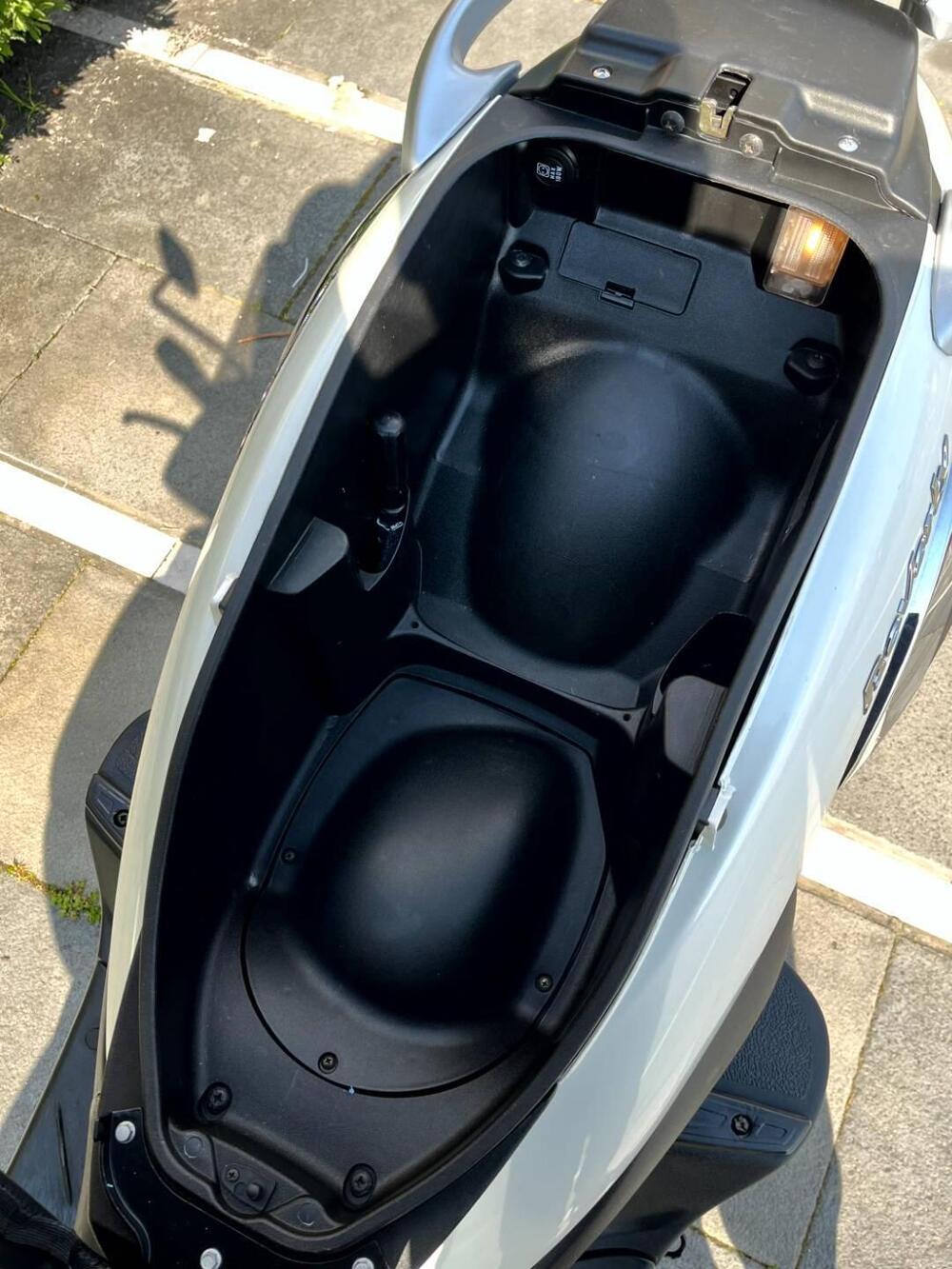 Piaggio Beverly 300 i.e. (2010 - 16) (15)