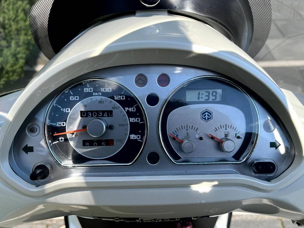 Piaggio Beverly 300 i.e. (2010 - 16) (5)