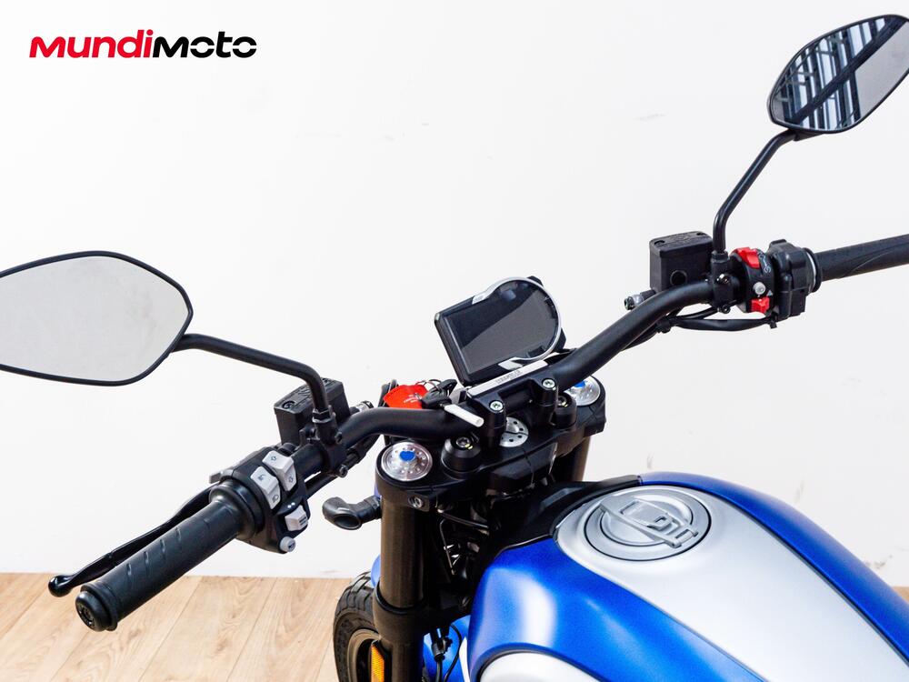 Ducati Scrambler 800 Icon Dark (2025 - 26) (11)
