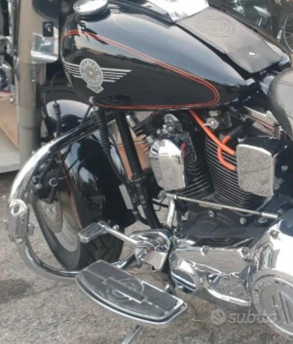 Barra originale HD con fari supplementari Harley-Davidson (3)