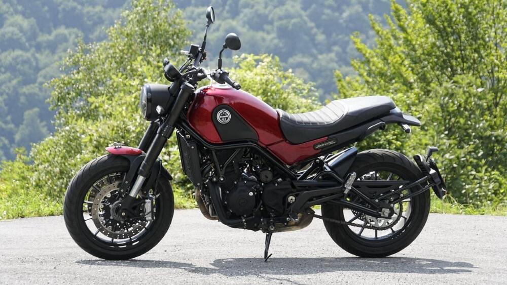 Benelli Leoncino 500 (2021 - 25) (7)