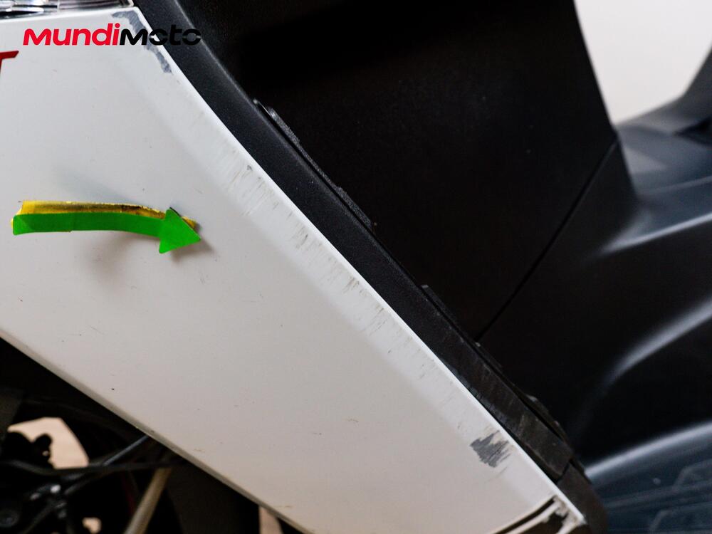 Sym Joymax 300 i ABS (2012 - 18) (17)