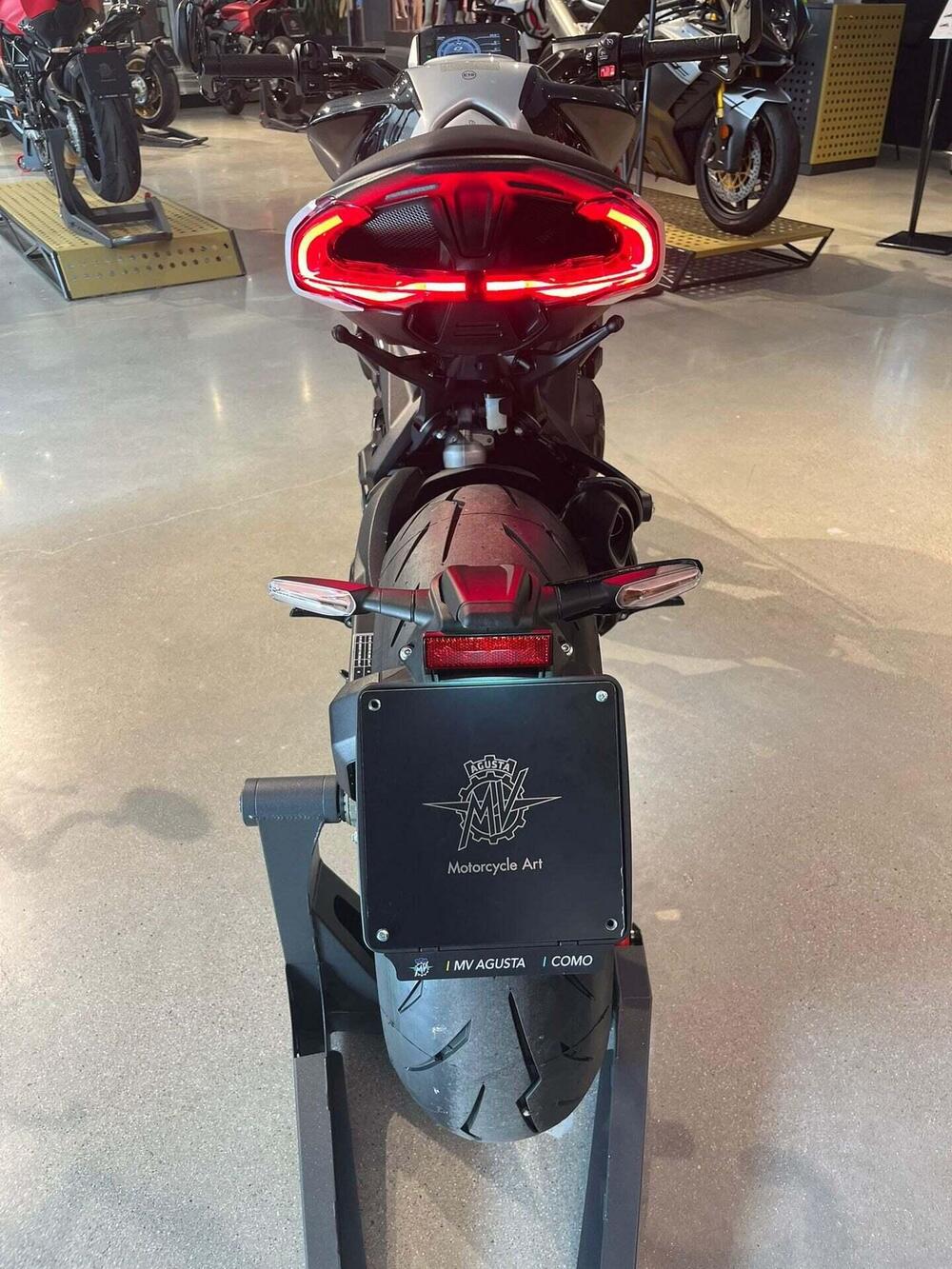 MV Agusta Dragster 800 RR Ottantesimo (2025 - 26) (4)