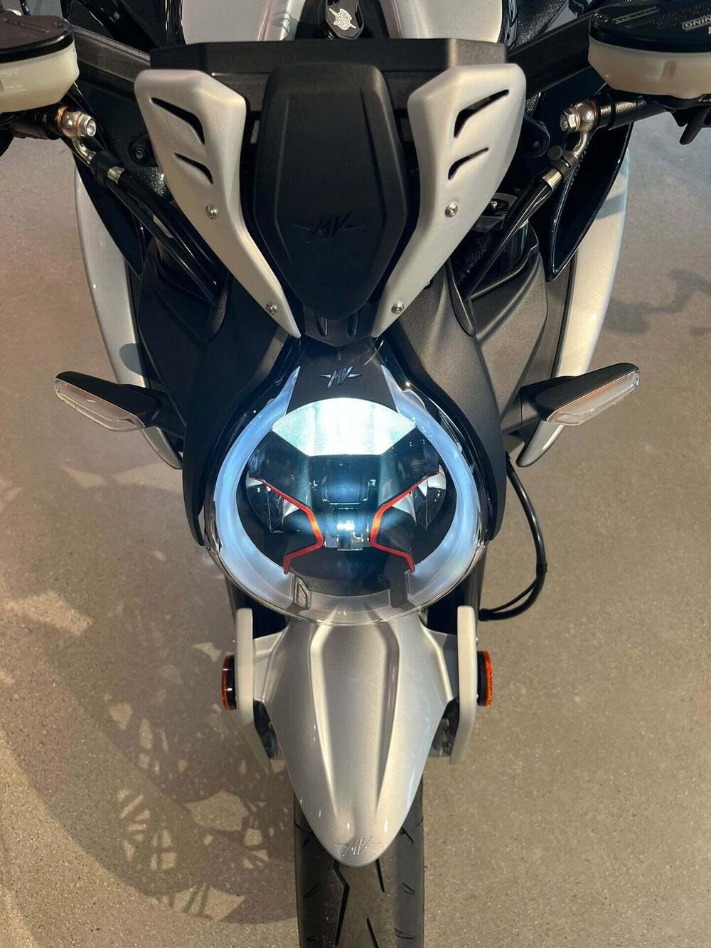 MV Agusta Dragster 800 RR Ottantesimo (2025 - 26) (7)